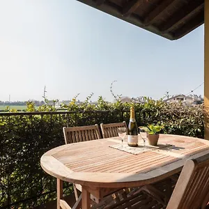 Gardappartamenti Cascinale Pool Appartamento Desenzano del Garda